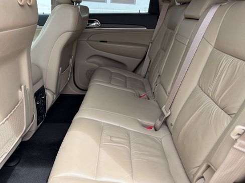 Used 2014 Jeep Grand Cherokee Limited RWD image 23