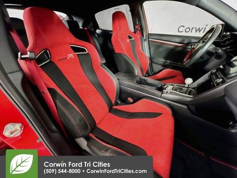 Used 2019 Honda Civic Type R image 17