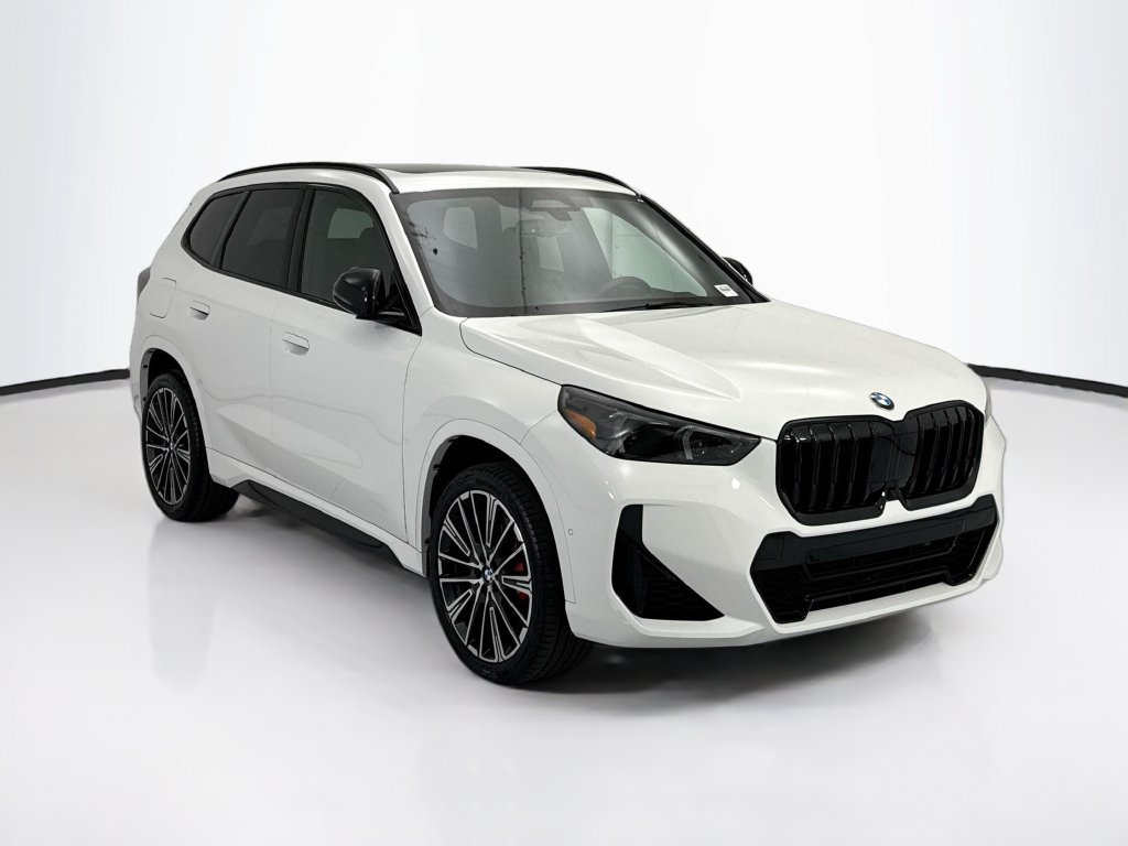 Certified 2026 BMW X1 xDrive28i w/ Technology Package AWD/4WD image 3