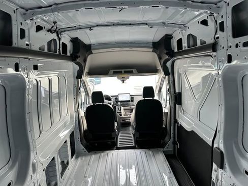 New 2026 Ford Transit 250 148 High Roof AWD image 22