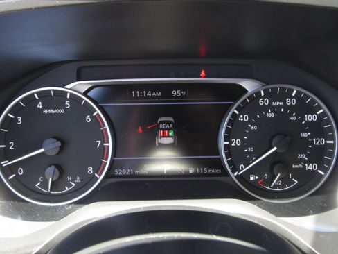 Used 2024 Nissan Rogue SV AWD/4WD image 26