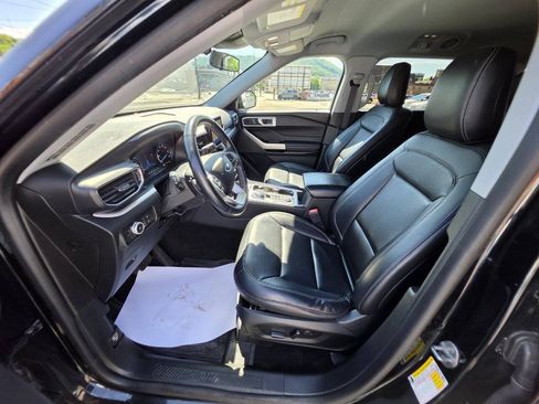 Used 2020 Ford Explorer XLT w/ Equipment Group 202A AWD/4WD image 19