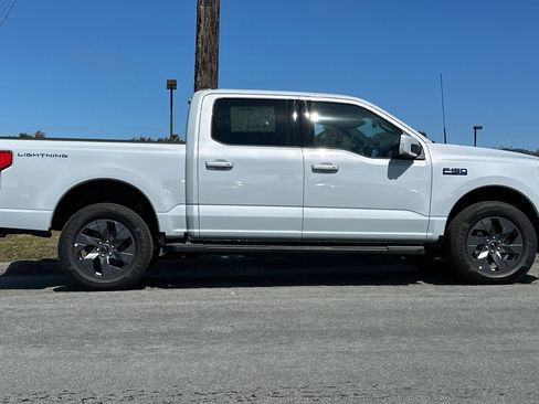 New 2025 Ford F150 Lightning Lariat image 6