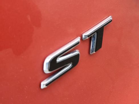 Used 2024 Buick Encore GX Sport Touring w/ Comfort Package FWD image 13