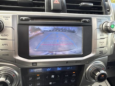 Used 2014 Toyota 4Runner Limited image 14