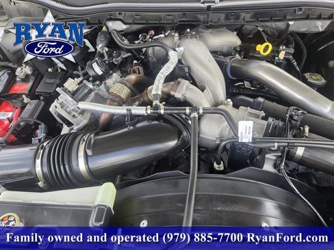 Certified 2022 Ford F250 Lariat w/ Lariat Ultimate Package AWD/4WD image 22