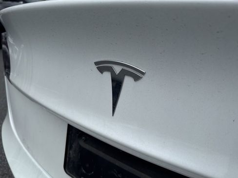 Used 2021 Tesla Model 3 Standard Range Plus image 7