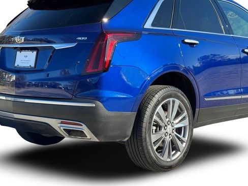 Certified 2025 Cadillac XT5 Premium Luxury image 19