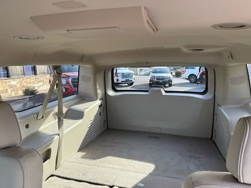 Used 2018 GMC Yukon XL Denali w/ Open Road Package image 16