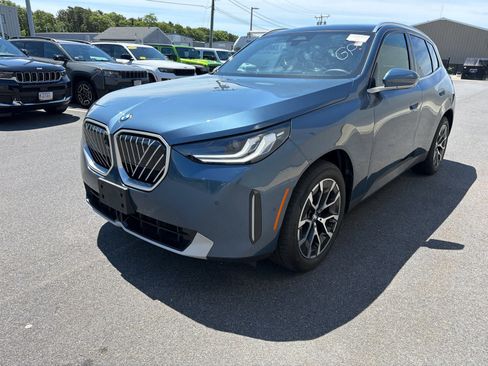 Used 2026 BMW X3 xDrive30i w/ Premium Package AWD/4WD image 3