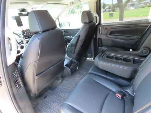 Used 2025 Honda Odyssey EX-L image 19