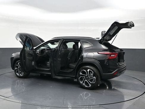 Used 2024 Chevrolet Trax RS w/ Sunroof Package image 32