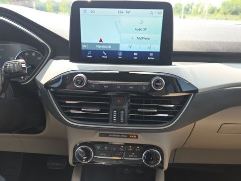 Used 2020 Ford Escape SE FWD image 29