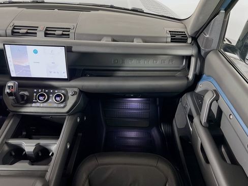 Certified 2025 Land Rover Defender 110 S AWD/4WD image 25