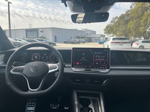 New 2026 Volkswagen Tiguan SE R-Line FWD image 51