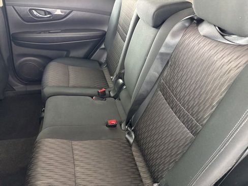 Used 2018 Nissan Rogue S FWD image 24