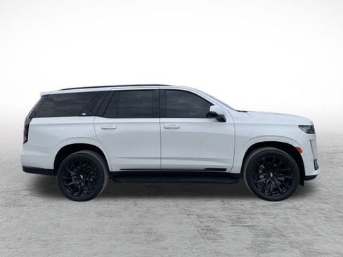 Used 2024 Cadillac Escalade Sport w/ LPO, ONYX Package image 4