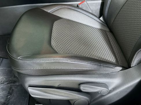 Used 2024 Jeep Compass Latitude image 30