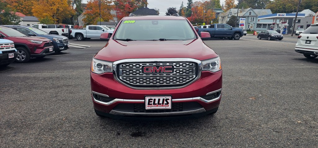 Used 2019 GMC Acadia Denali w/ Technology Package AWD/4WD image 2