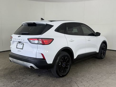 Used 2020 Ford Escape SE Sport AWD/4WD image 9