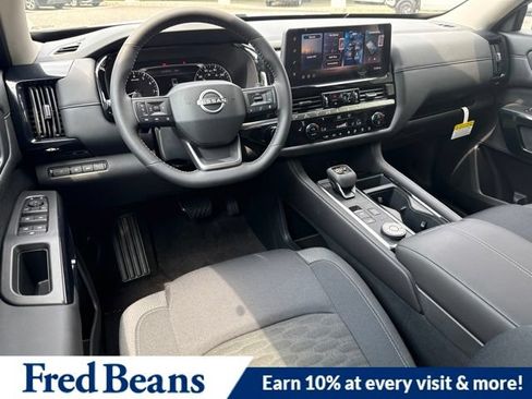 New 2026 Nissan Pathfinder SV AWD/4WD image 18