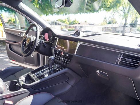 Used 2025 Porsche Macan GTS image 47