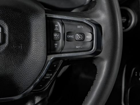 Used 2025 RAM 3500 Laramie AWD/4WD image 18