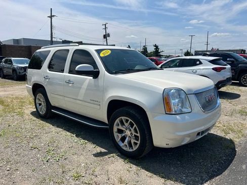 Used 2013 GMC Yukon Denali AWD/4WD image 3