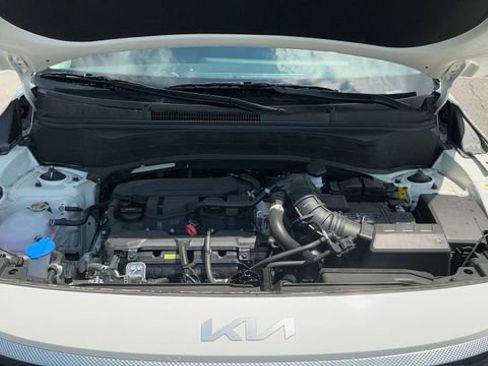Used 2025 Kia Seltos SX AWD/4WD image 12