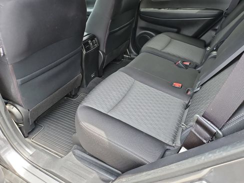 Used 2020 Nissan Rogue S FWD image 32