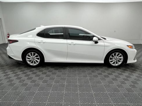 Used 2023 Toyota Camry LE FWD image 7