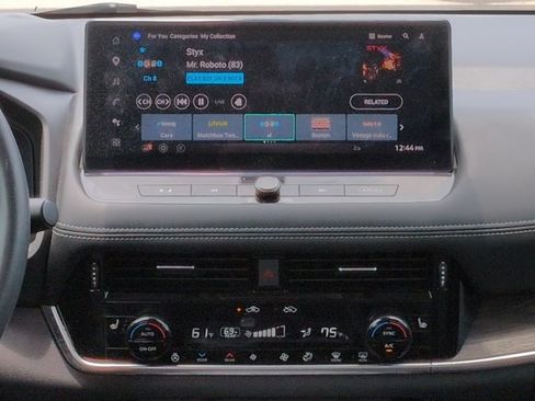 Used 2024 Nissan Rogue Platinum w/ Platinum Premium Package FWD image 20