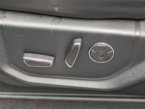 Used 2019 Ford F250 Platinum w/ Platinum Ultimate Package image 11