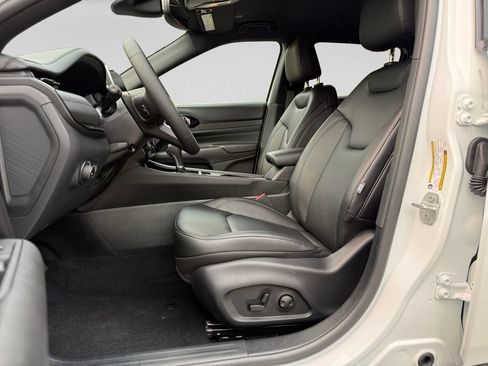 New 2026 Jeep Compass Limited AWD/4WD image 13
