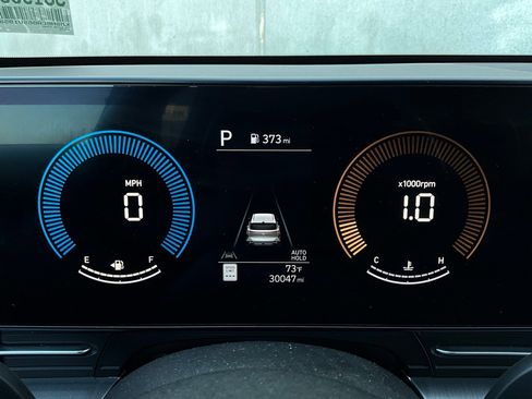 Used 2025 Hyundai Kona SEL image 39