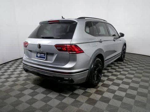 Certified 2023 Volkswagen Tiguan SE R-Line image 20