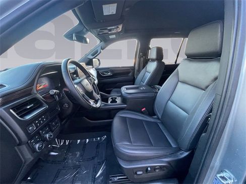 Used 2024 Chevrolet Tahoe Z71 w/ Luxury Package image 10