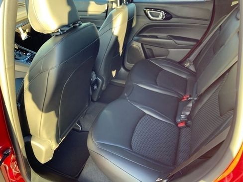 New 2026 Jeep Compass Latitude image 10