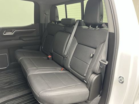 Certified 2022 GMC Sierra 1500 SLT image 13