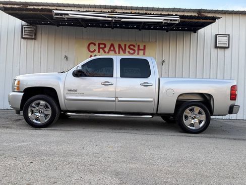 Used 2011 Chevrolet Silverado 1500 LT w/ Texas Edition image 5