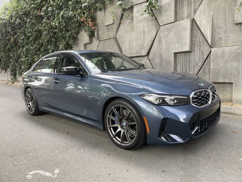 Used 2025 BMW M340i w/ Premium Package RWD image 10