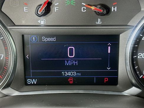 Used 2023 GMC Acadia SLE w/ Driver Convenience Package image 17