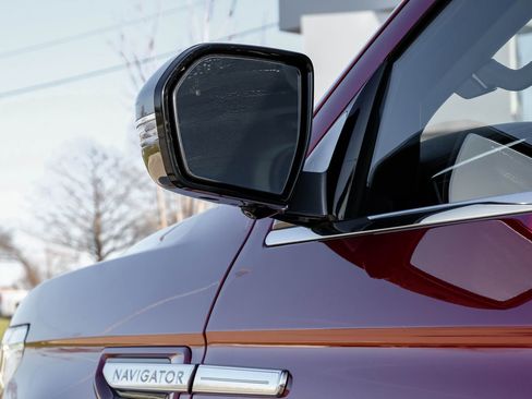 Used 2018 Lincoln Navigator Reserve w/ Technology Package image 51