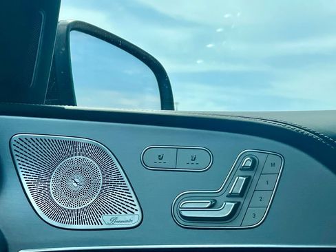 Certified 2025 Mercedes-Benz GLS 63 AMG 4MATIC image 53