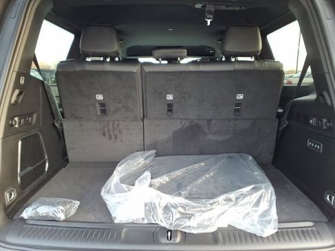 New 2026 Jeep Grand Wagoneer Limited image 18