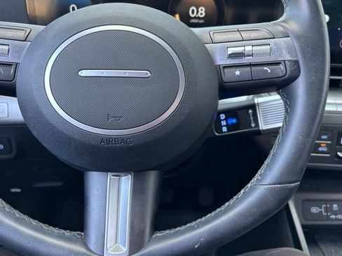Used 2025 Hyundai Kona SEL AWD/4WD image 8