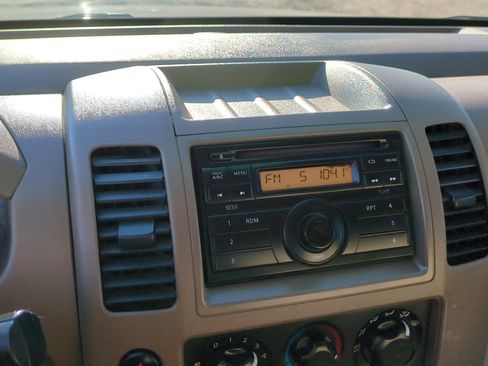 Used 2008 Nissan Frontier SE w/ SE Value Truck Pkg image 19