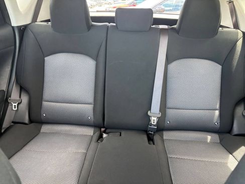 Used 2025 Kia Soul LX w/ LX Technology Package FWD image 36