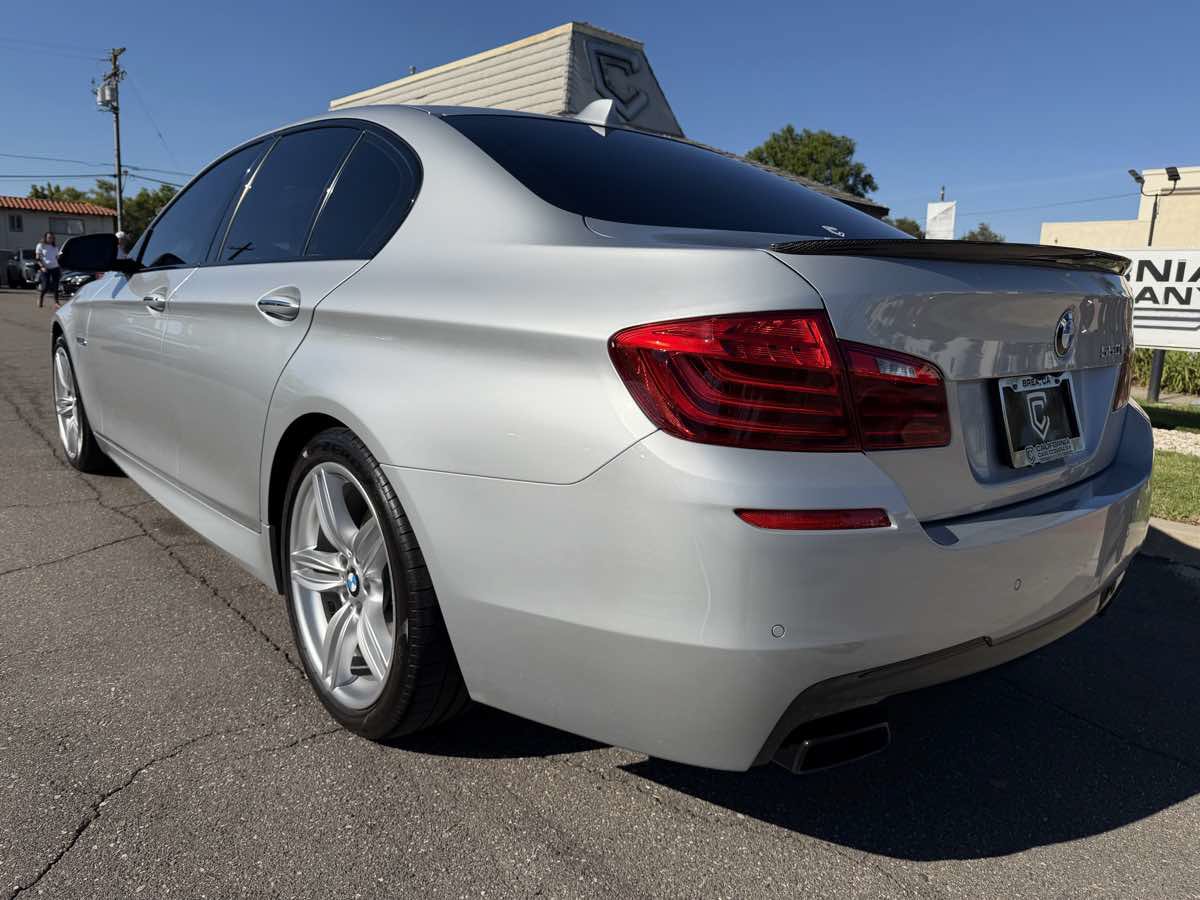 Used 2016 BMW 550i Sedan RWD image 4