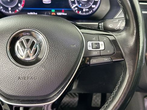 Used 2019 Volkswagen Tiguan SEL Premium w/ 3rd Row Seat Package AWD/4WD image 25